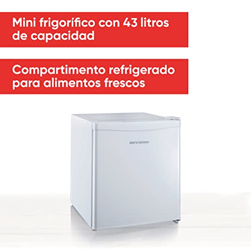SEVERIN Mini frigorífico de 43 litros, nevera pequeña y extrasilenciosa con bisagra reversible, mini nevera de bajo consumo con rejilla y compartimento congelador, blanco, KS 9827
