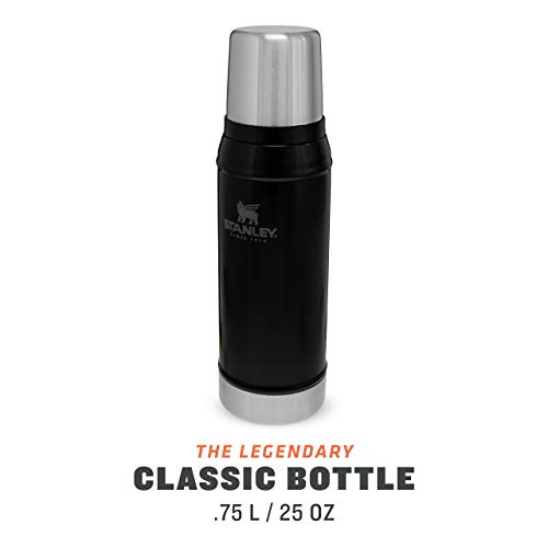 Stanley Classic Legendary Botella Termica 750ml Matte Black – Termo Cafe - Cantimplora Acero Inoxidable - Sin BPA - Mantiene Frío o Calor 20 Horas - Apto Para Lavavajillas