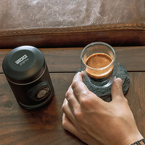 WACACO Picopresso Cafetera Espresso Portátil con Estuche Protector, Máquina de Café de Nivel Pro, Molienda Ultrafina Compatible, Cafetera de Viaje, Operada Manualmente