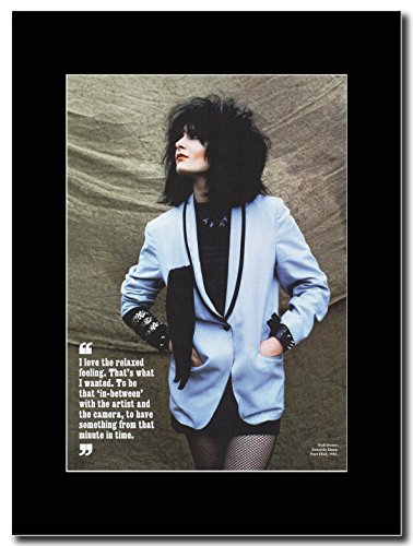 - Siouxsie & The Banshees - Trail Blazer Siouxsie Sioux. - Revista montada Obra de arte promocional en una montura negra - Matted Mounted Magazine Promotional Artwork on a Black Mount