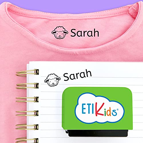 Sello personalizado con nombre e icono para marcar ropa de niños. Sello automático con tinta incluida, apta para marcar sobre textil y objetos como libros, tarjetas, juguetes, etc.