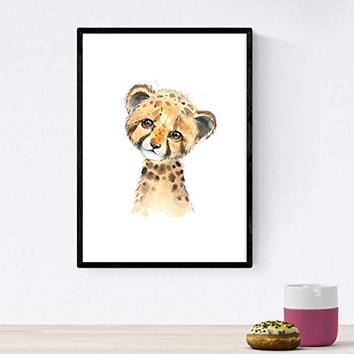 Pack de cuatro láminas con ilustraciones de animales. Posters con imágenes infantiles de animales. Tigre mofeta hiena mapache. Tamaño A4 sin marco