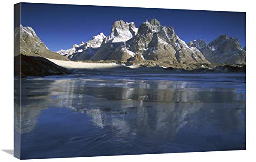 Cathedral Peaks at Dawn reflejado en el Glaciar Baltoro, Karakoram, Pakistán-Lienzo artístico 76,2 x 50,8 cm