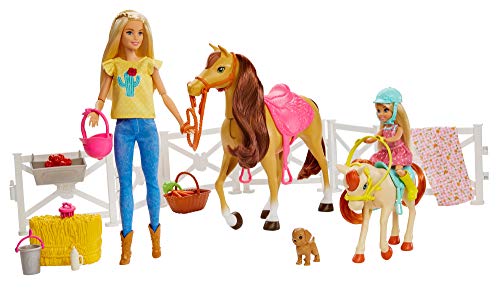 Mattel Barbie Chelsea Muñeca Y Su Caravana, con Perrito Y Accesorios + Barbie Muñecas Y Chelsea con Caballos Y Accesorios, Regalo para Niñas Y Niños 3-9 Años Embalaje Sostenible