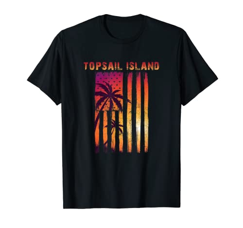 Bandera Patriótica Vintage Topsail Island, Carolina del Norte Camiseta