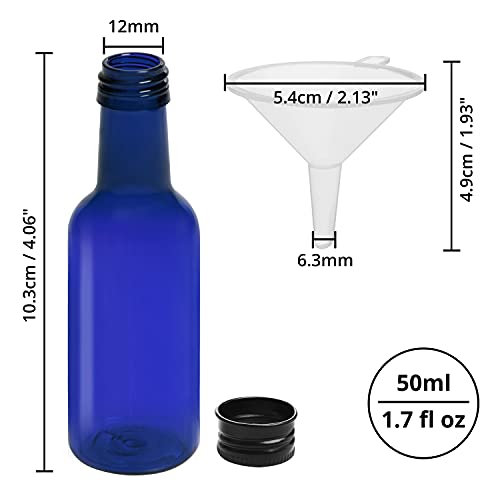Belle Vous Botellas de Licor Miniatura Azules (Pack de 24) Botella Reutilizable de Plástico 50 ml Vacías - Tapa Negra de Rosca y Embudo Verter y Llenar – Mini Botellas Licor, Bodas y Fiestas